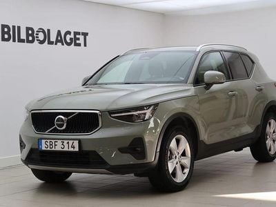 Begagnad Volvo XC40 Core 197 HK (144 kW) 2023 Grön SUV