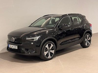 Svart Begagnad 2022 Volvo XC40 Core SUV | 319 500 kr