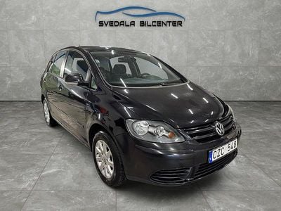 Begagnad VW Golf IV Comfortline 105 HK (77 kW) 2005 Svart Halvkombi