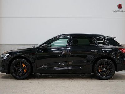 Svart Begagnad 2021 Audi e-tron Black Edition SUV | 429 900 kr (Lite dyr)