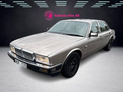 Ljusgrå Begagnad 1988 Jaguar XJ Sovereign Sedan | 44 900 kr