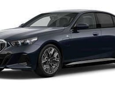 Carbon svart metallic Ny 2025 BMW 530 M Sport Sedan | 639 900 kr