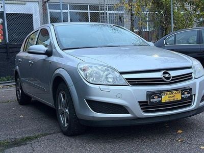 Grå Begagnad 2007 Opel Astra Halvkombi | 25 500 kr (Marknadspris)
