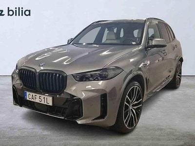 Begagnad BMW X5 M Sport 490 HK (360 kW) 2025 Grå SUV