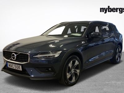 begagnad Volvo V60 CC B4 AWD Diesel Adv SE 2021, Kombi