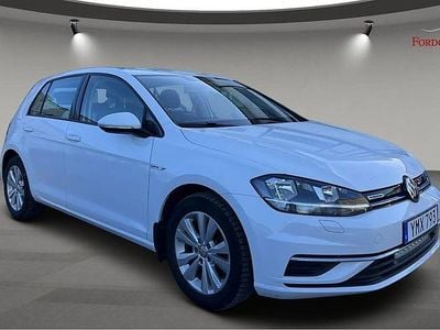 Begagnad VW Golf VII 110 HK (80 kW) 2017 Vit Halvkombi