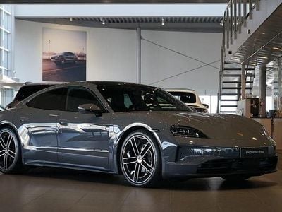 Grå Ny 2025 Porsche Taycan 4S Sedan | 1 588 700 kr