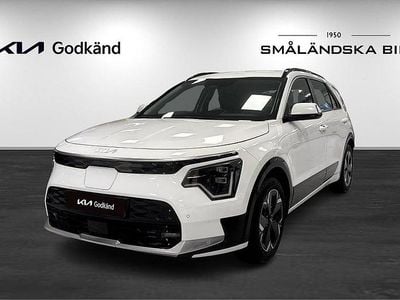 Vit Begagnad 2023 Kia e-Niro SUV | 319 000 kr