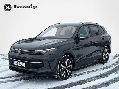 Mörkgrå Begagnad 2025 VW Tiguan SUV | 389 000 kr (Marknadspris)