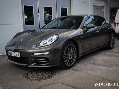 Porsche Panamera 4