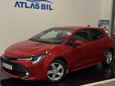 Begagnad Toyota Corolla Hybrid Style 122 HK (89 kW) 2019 Röd Halvkombi