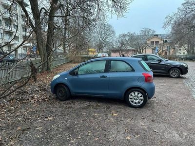 Begagnad Toyota Yaris 69 HK (50 kW) 2006 Halvkombi