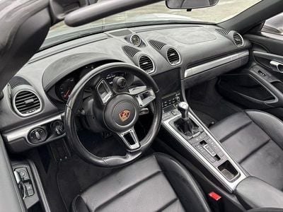 Porsche 718 Boxster