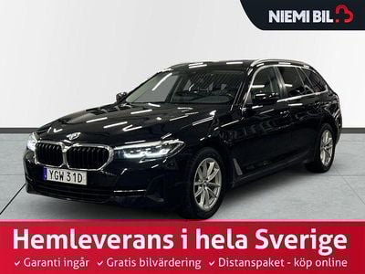 Svart Begagnad 2021 BMW 520 Kombi | 329 900 kr (Marknadspris)