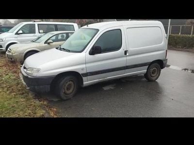 Begagnad 2001 Peugeot Partner Minibuss | 10 000 kr (Superpris)