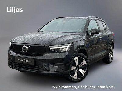 Svart Begagnad 2022 Volvo XC40 Core SUV | 309 000 kr