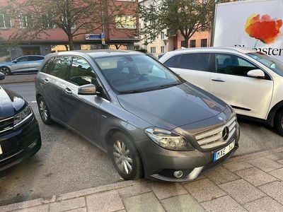Mercedes B200