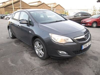 Begagnad Opel Astra Enjoy 141 HK (103 kW) 2010 Grå Halvkombi
