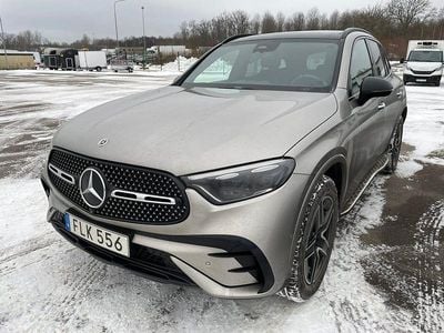Mojavesilver metallic Begagnad 2024 Mercedes GLC300 AMG | 695 000 kr