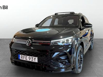 Svart Ny 2025 VW Tiguan R-line SUV | 650 300 kr