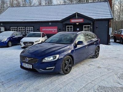Blå Begagnad 2014 Volvo V60 Ocean Race Kombi | 88 000 kr (Marknadspris)