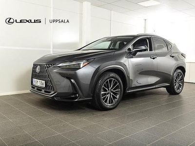 Grå Begagnad 2023 Lexus NX450h+ Executive Line SUV | 599 900 kr (Lite dyr)
