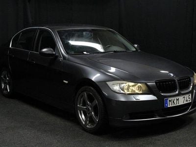 Begagnad BMW 325 197 HK (144 kW) 2008 Grå Sedan