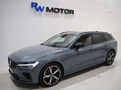 Begagnad Volvo V60 Ultimate 349 HK (256 kW) 2022 Grå Kombi