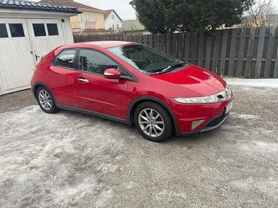 Röd Begagnad 2009 Honda Civic Sport Halvkombi | 39 900 kr (Bra pris)