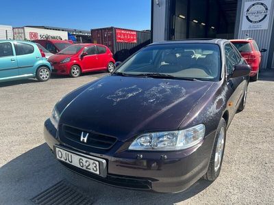 begagnad Honda Accord Coupé 3.0 V6 AUTOMAT SKINN TAKLUCKA 200hk