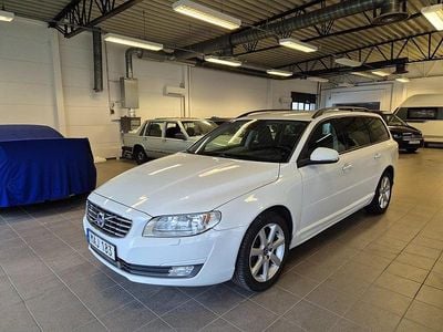 Begagnad Volvo V70 Standard 150 HK (110 kW) 2015 Vit Kombi