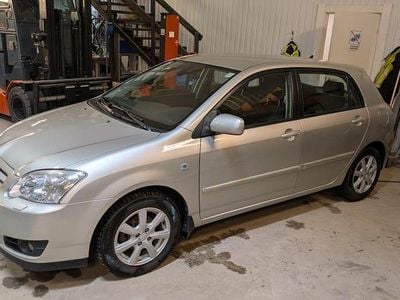 Begagnad Toyota Corolla 110 HK (80 kW) 2005
