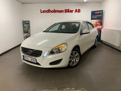 Begagnad Volvo S60 Summum 116 HK (85 kW) 2012 Vit Sedan