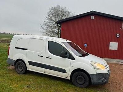 Begagnad 2010 Peugeot Partner Minibuss | 34 500 kr (Marknadspris)