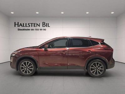 Röd metallic Begagnad 2023 Nissan Qashqai 360º SUV | 319 000 kr (Marknadspris)