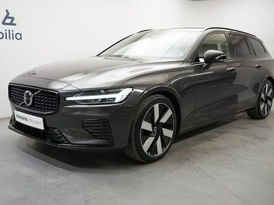 Begagnad Volvo V60 Plus 462 HK (339 kW) 2024 Grå Kombi