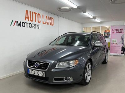 Grå Begagnad 2010 Volvo V70 R-Design Kombi | 119 900 kr (Dyr)
