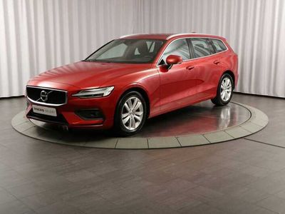 begagnad Volvo V60 B4 Bensin Momentum Advanced Edition