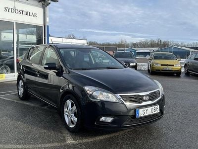 Begagnad Kia Ceed 128 HK (94 kW) 2011 Svart Halvkombi