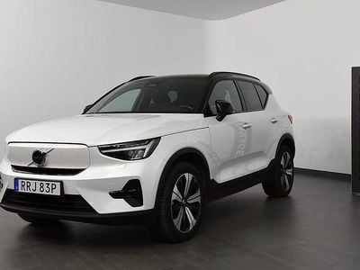 Vit Begagnad 2022 Volvo XC40 Core SUV | 344 500 kr