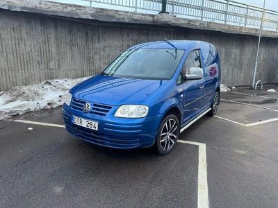 Blå Begagnad 2008 VW Caddy Minibuss | 32 500 kr (Marknadspris)