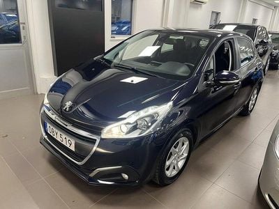 Mörkblå Begagnad 2018 Peugeot 208 Halvkombi | 74 000 kr (Bra pris)