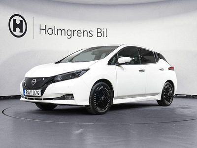 Vit Begagnad 2023 Nissan Leaf 360º Halvkombi | 208 800 kr (Marknadspris)
