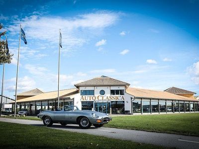Primerose yellow Begagnad 1967 Jaguar E-Type Cab | 999 000 kr