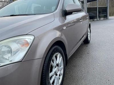 Begagnad 2008 Kia Ceed Halvkombi | 48 000 kr (Bra pris)