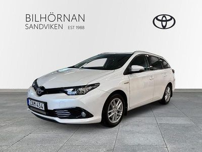 Begagnad Toyota Auris Touring Sports Edition 137 HK (100 kW) 2017 Vit Kombi