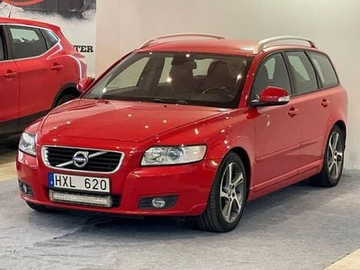 Röd Begagnad 2012 Volvo V50 Momentum Kombi | 66 900 kr (Marknadspris)