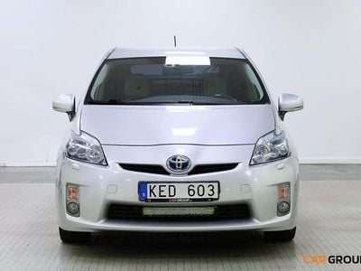 Begagnad Toyota Prius Executive 136 HK (100 kW) 2009 Silver Halvkombi