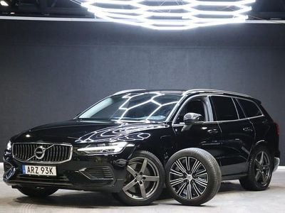 Begagnad Volvo V60 350 HK (257 kW) 2022 Svart Kombi
