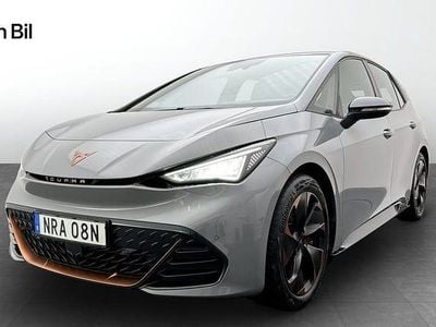 Begagnad Cupra Born e-Boost 169 kW (231 HK) 2023 Vapor grey Halvkombi